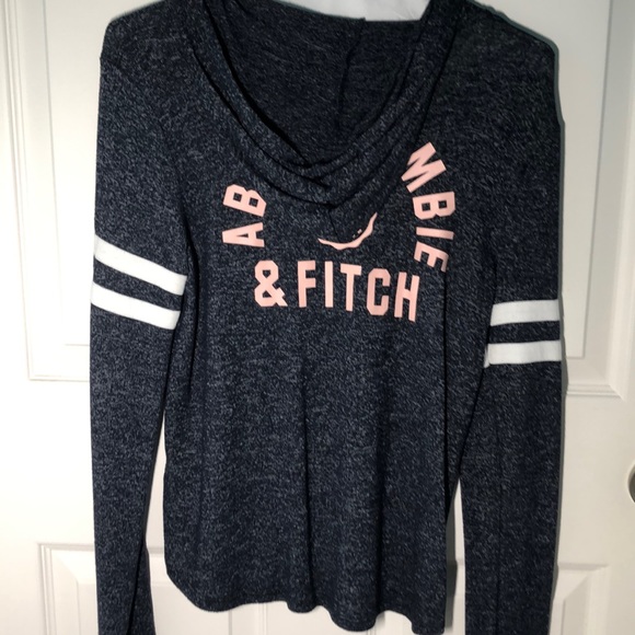 Soft Abercrombie hoodie! - Picture 4 of 6